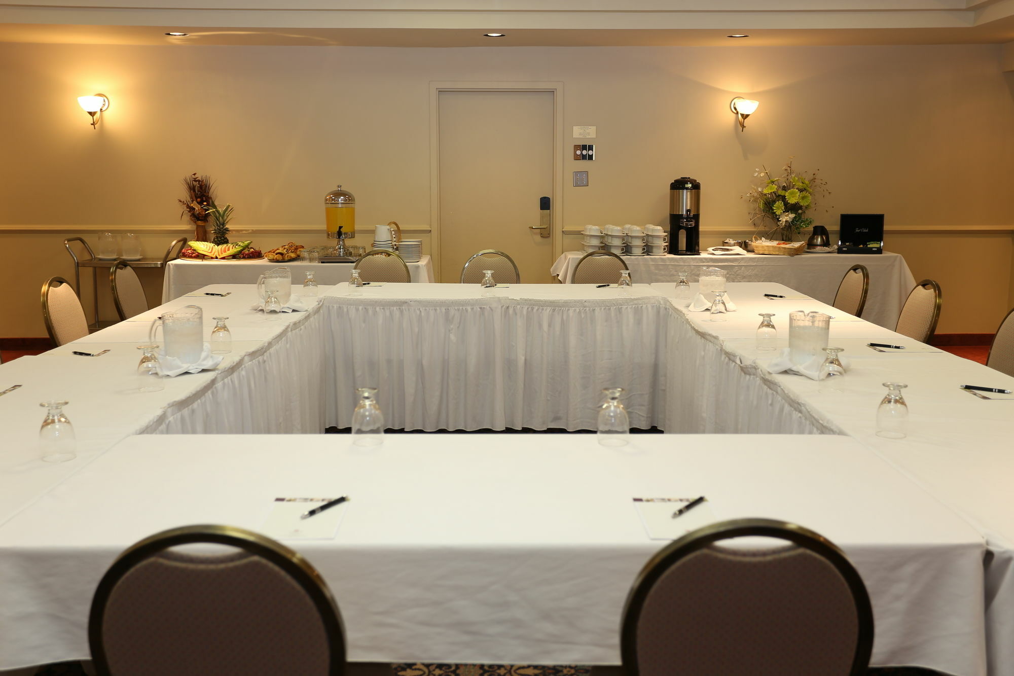 Hotels Gouverneur 리무스키 외부 사진